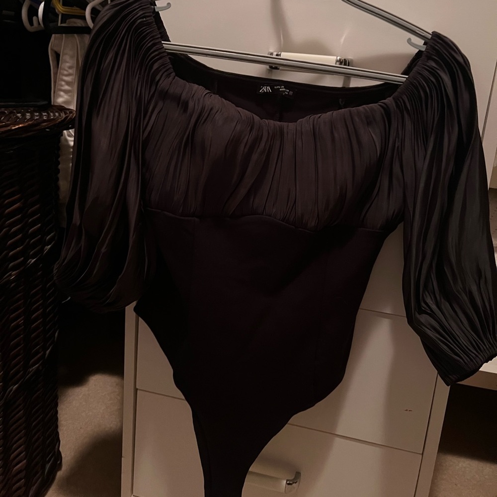 Black Zara body suit.